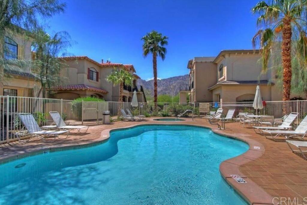 La Quinta Gem 1 Bedroom Pool Hot Tub Sleeps 4 Exterior photo