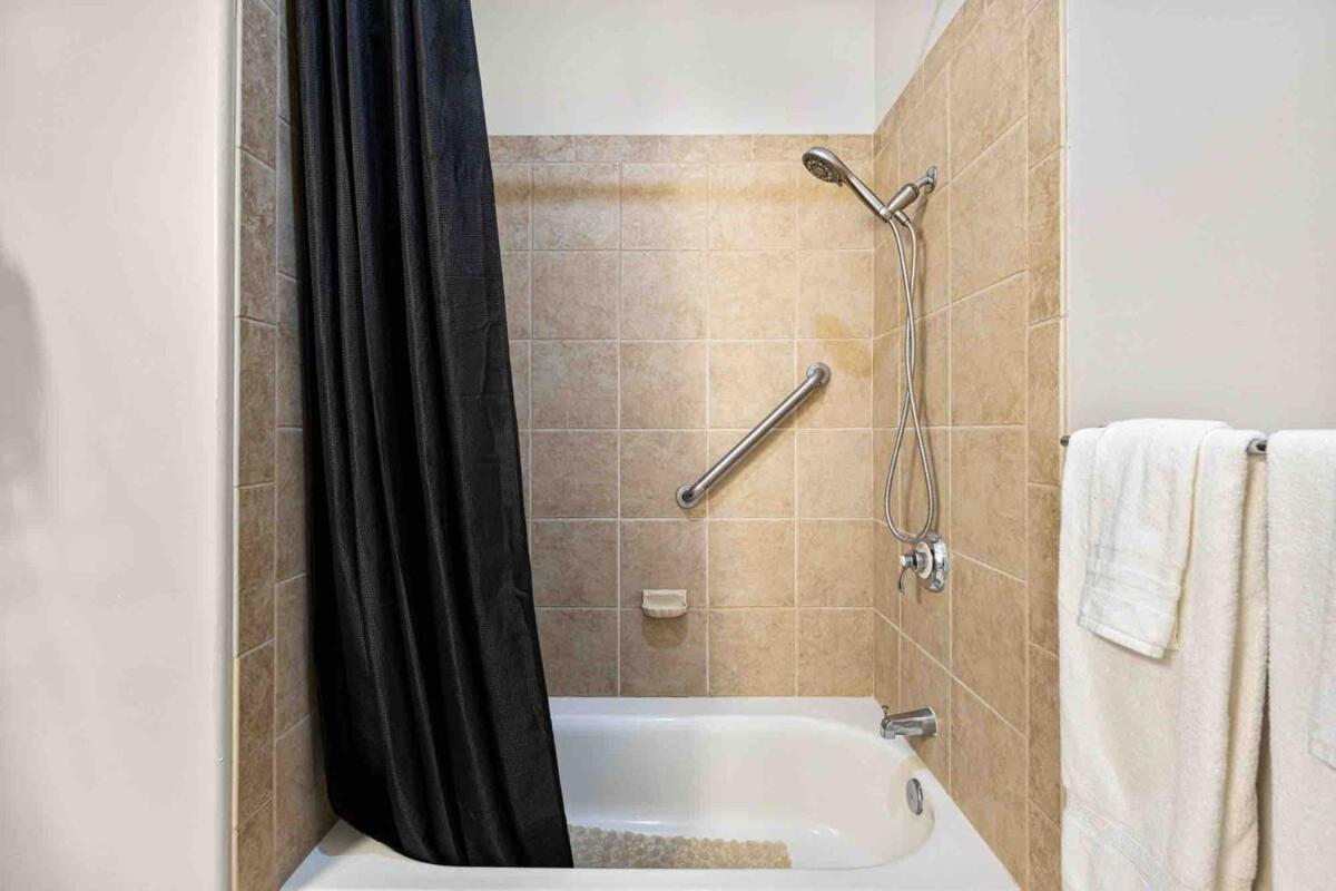 La Quinta Gem 1 Bedroom Pool Hot Tub Sleeps 4 Exterior photo